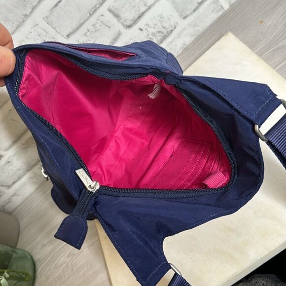 Baggallini Bucket Bagg Crossbody Purse Bag Wallet Carryall Blue - Picture 7 of 8